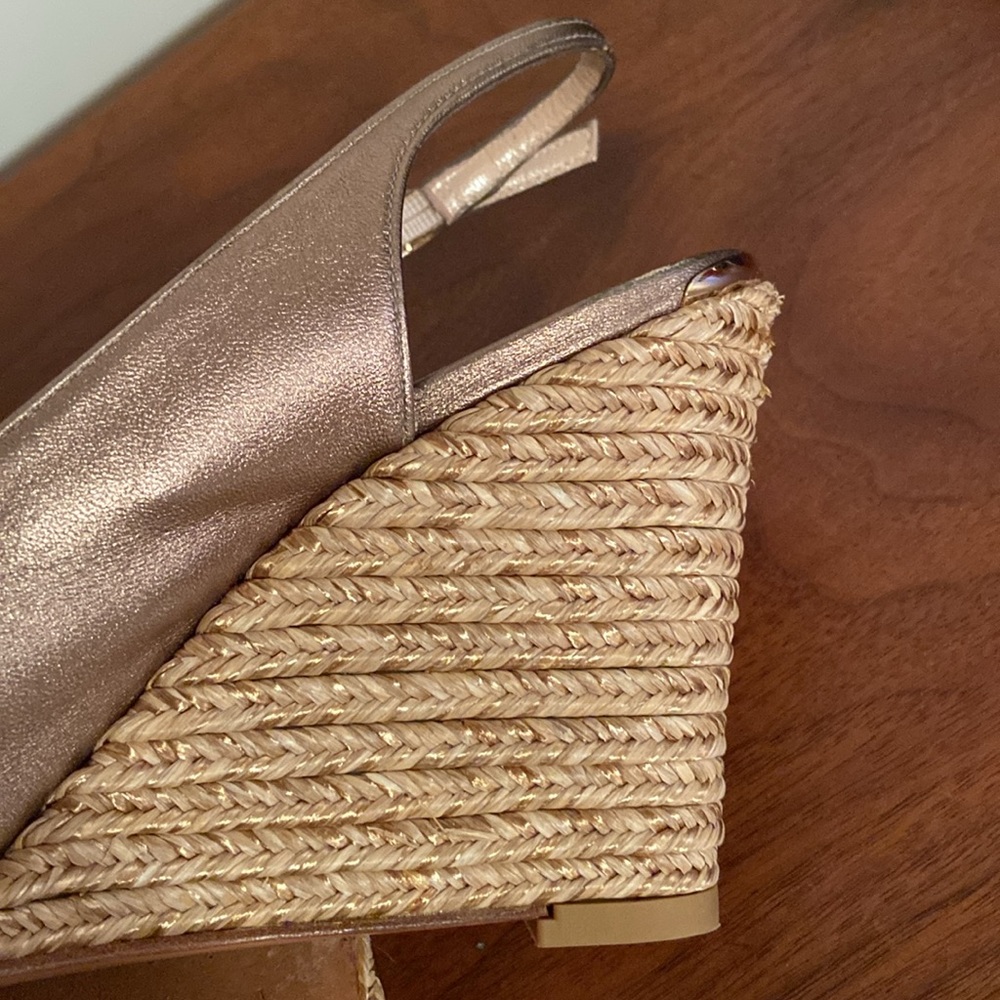 Stuart Weitzman - Picture 7 of 15